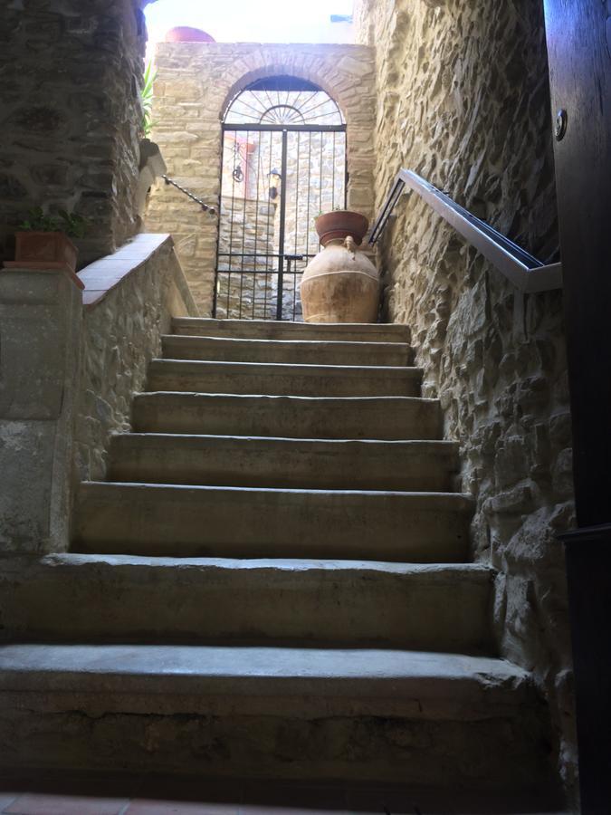Pozzo Medievale Prignano Cilento Экстерьер фото